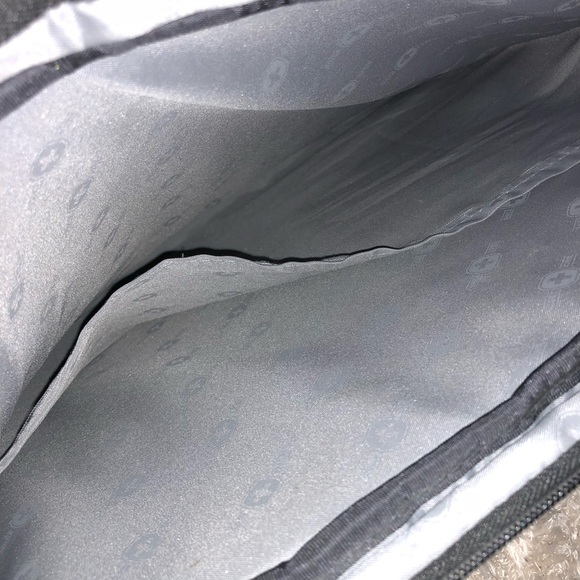 Swiss Gear Computer Bag - Picture 3 of 7